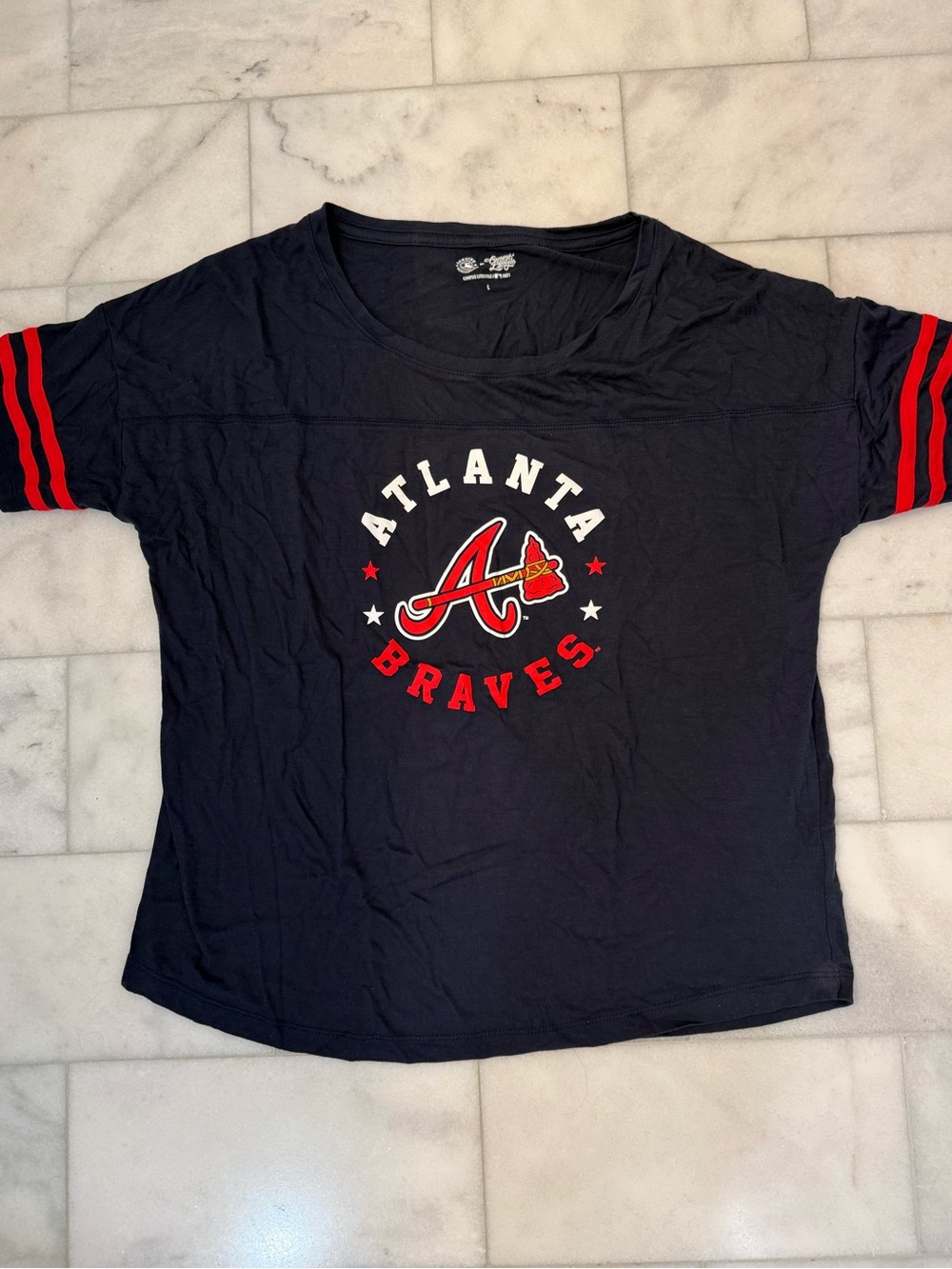 Atlanta Braves Women’s Short Sleeve Tee. Large